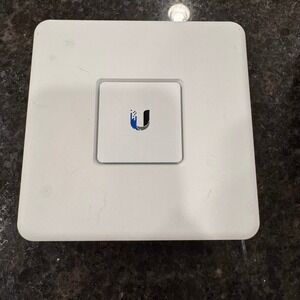 Ubiquiti Unifi Security‎ Gateway- (USG) With Cord No Box
